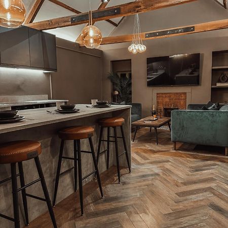 Magistrates Penthouse Suite - Town Centre Apartments With Spa Morpeth Dış mekan fotoğraf