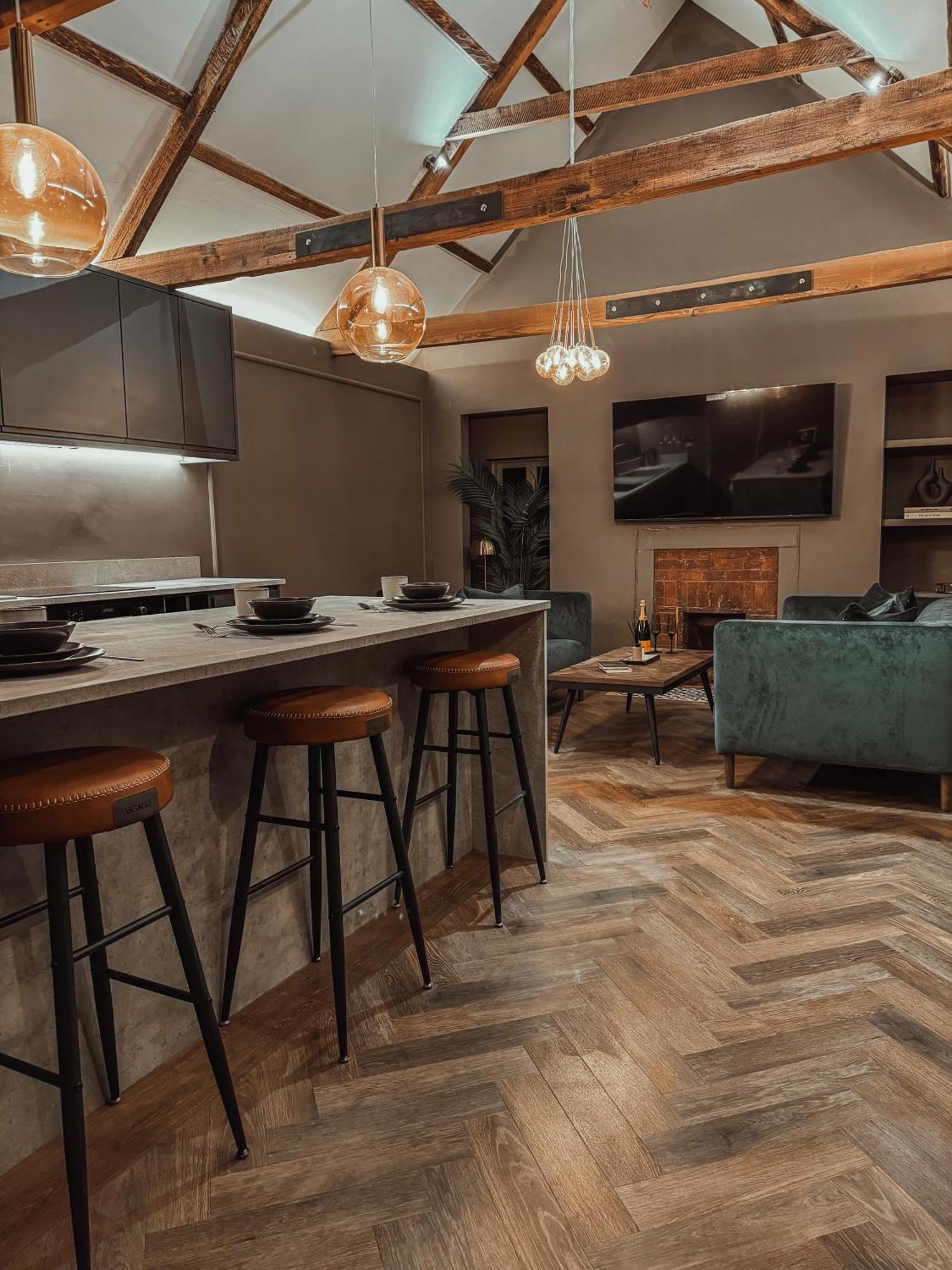 Magistrates Penthouse Suite - Town Centre Apartments With Spa Morpeth Dış mekan fotoğraf
